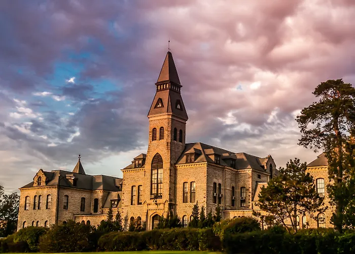 Doubletree By Hilton Manchester AirportAirport Hotel